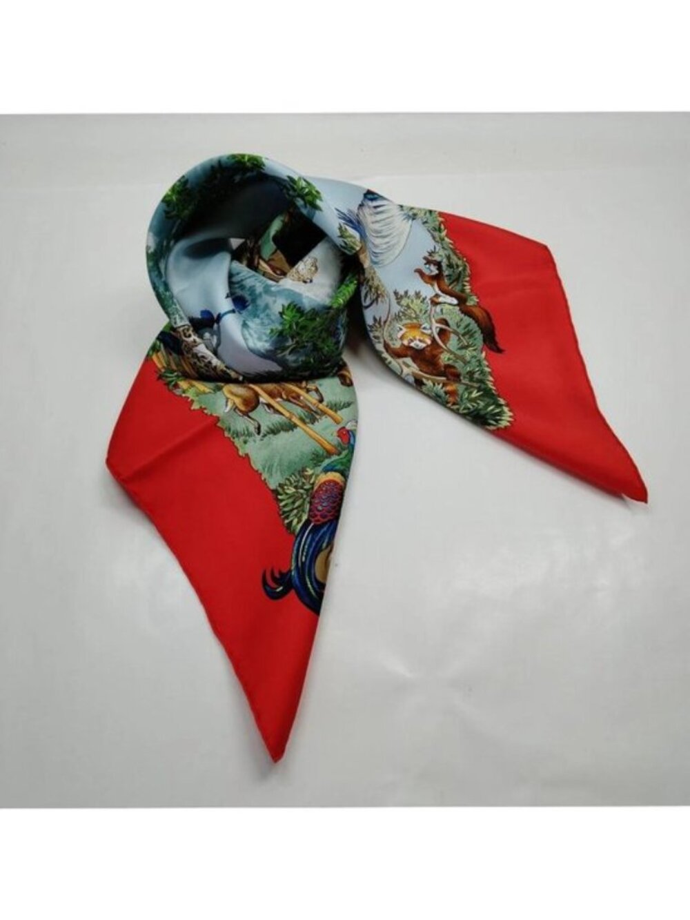 Authentic Hermès Sichuan Silk Scarf 90 Red Animal Print Carré Luxury Designer - Picture 4 of 10